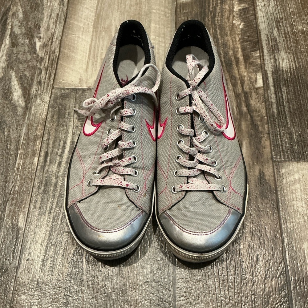 Retro 2009 Nike Women's Gray and Pink Sneakers Size 8.5 - Picture 9 of 12